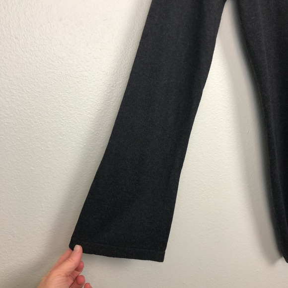 Natori Drop Shoulder Bell Sleeve V Neck Knit Top - Picture 4 of 13